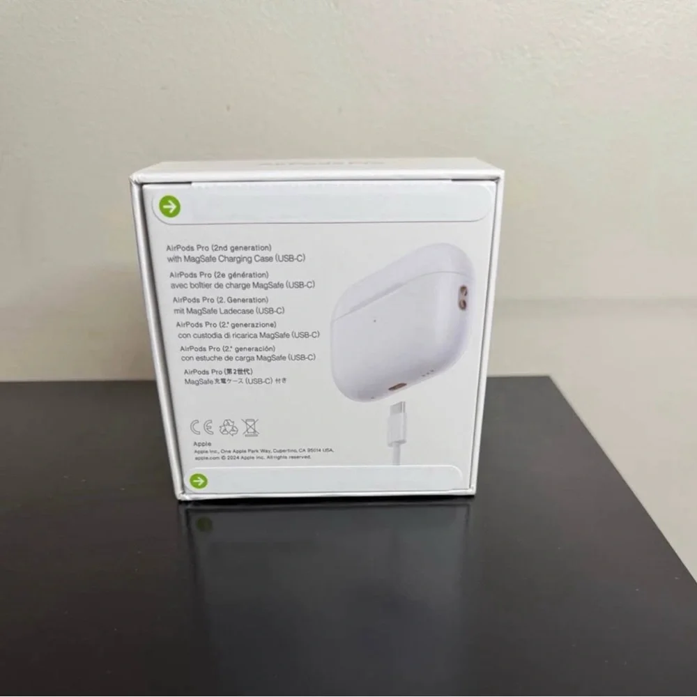 Apple AirPods Pro with White Charging Case